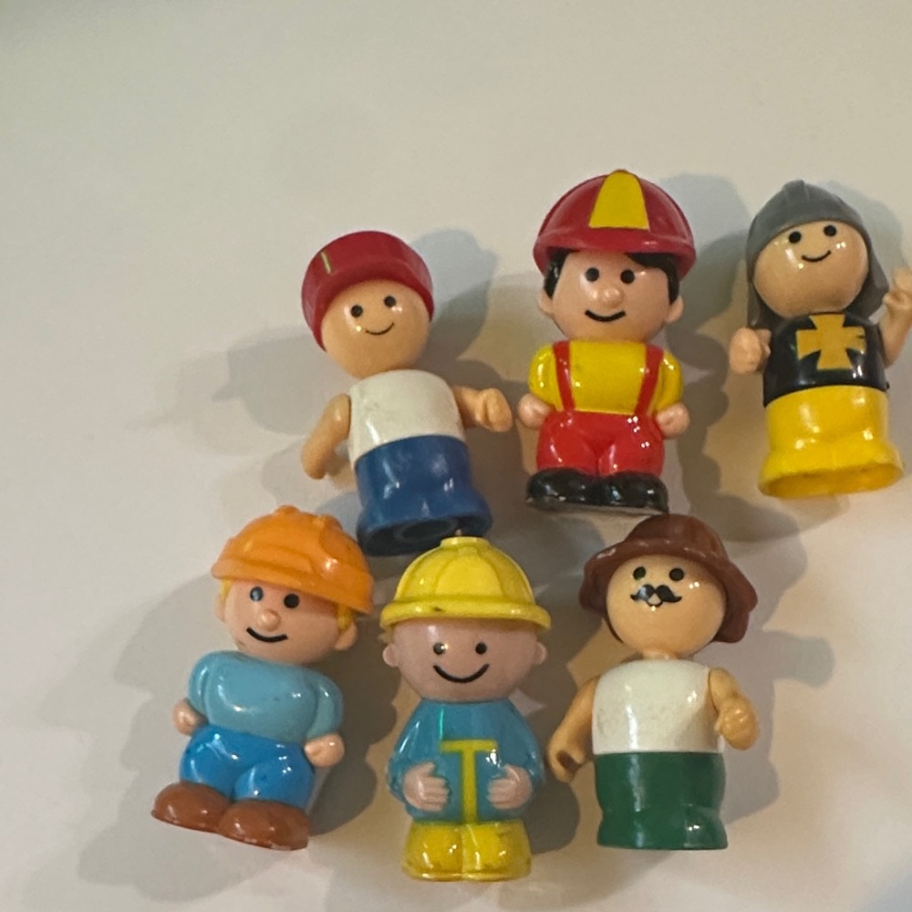 Vintage Playskool Li’l Playmates Figures Lot of 6 Knight Fireman Workers